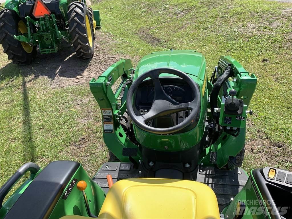 John Deere 3038E Kompakt traktorok