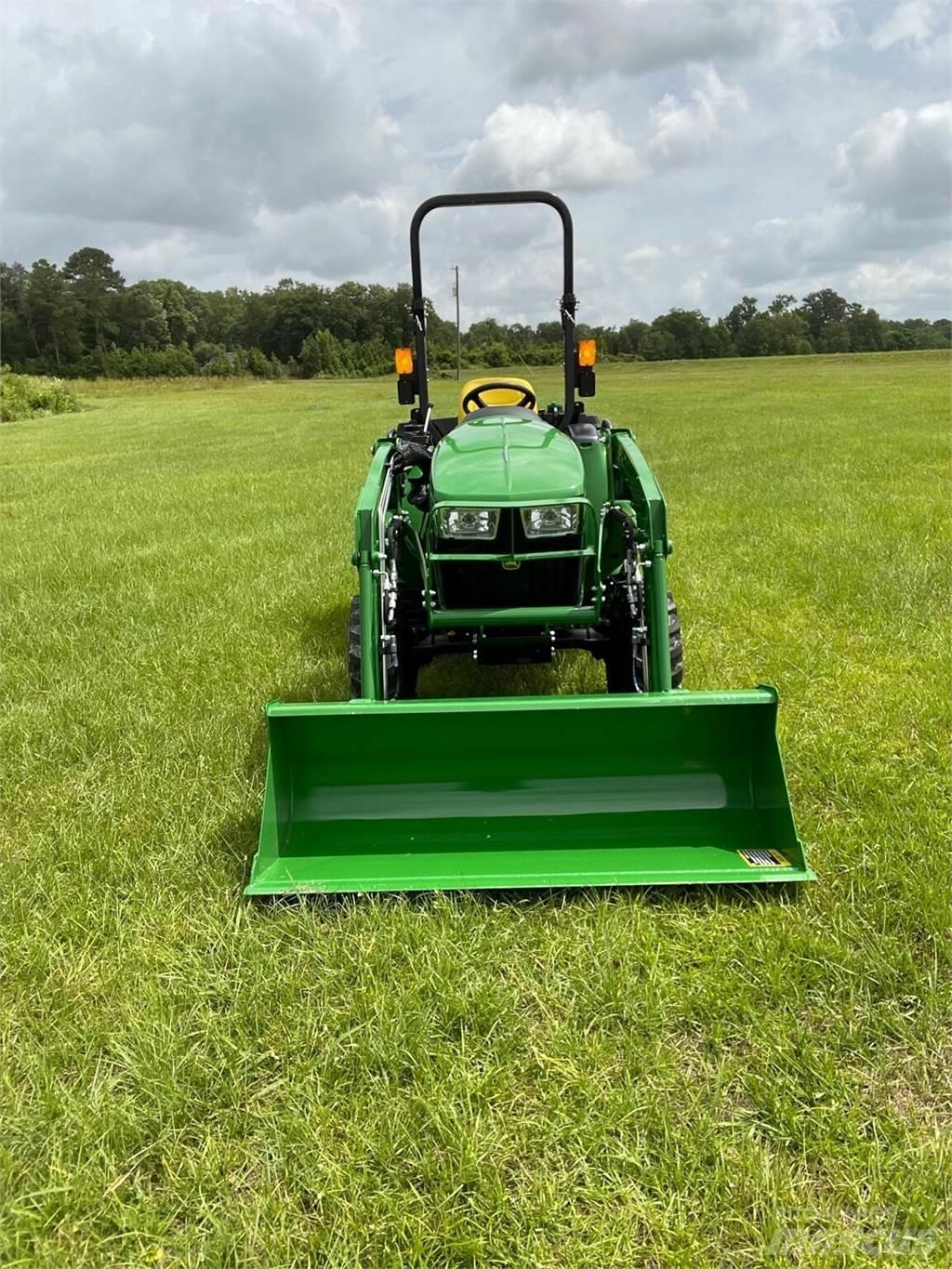 John Deere 3038E Kompakt traktorok