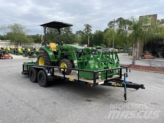 John Deere 3043D Traktorok