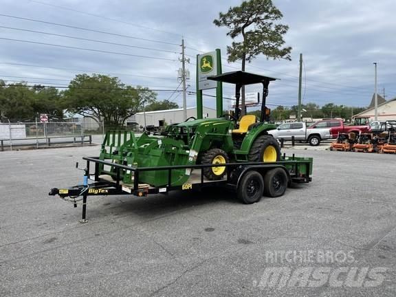 John Deere 3043D Traktorok