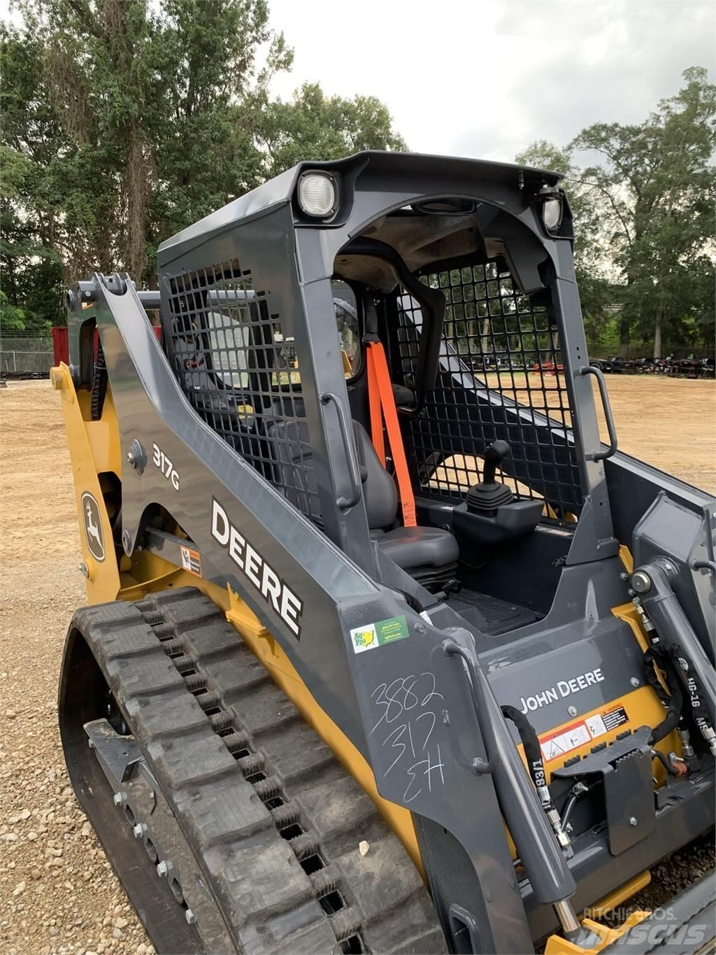 John Deere 317G Mini homlokrakodók