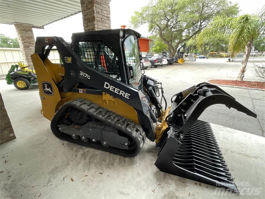 John Deere 317G Mini homlokrakodók