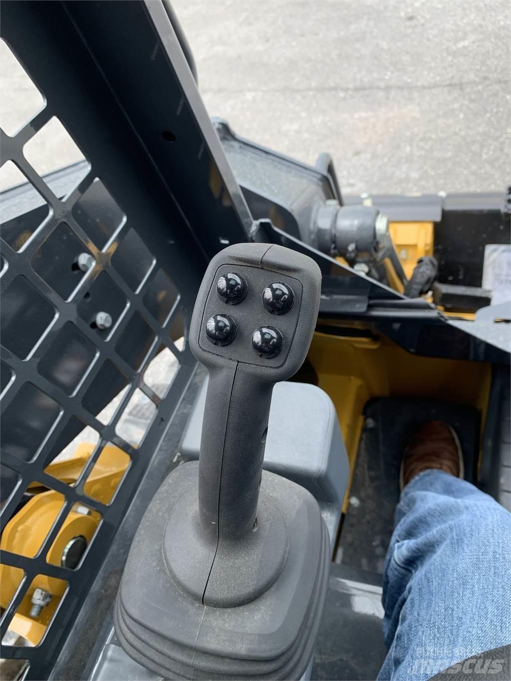 John Deere 317G Mini homlokrakodók