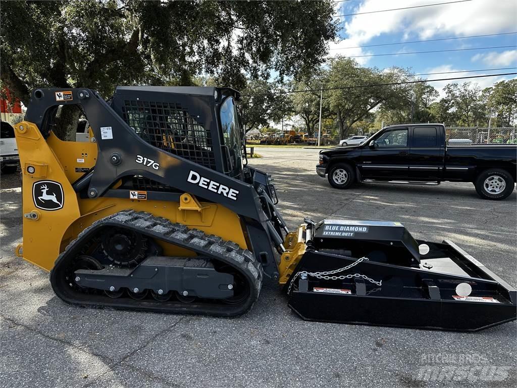John Deere 317G Mini homlokrakodók