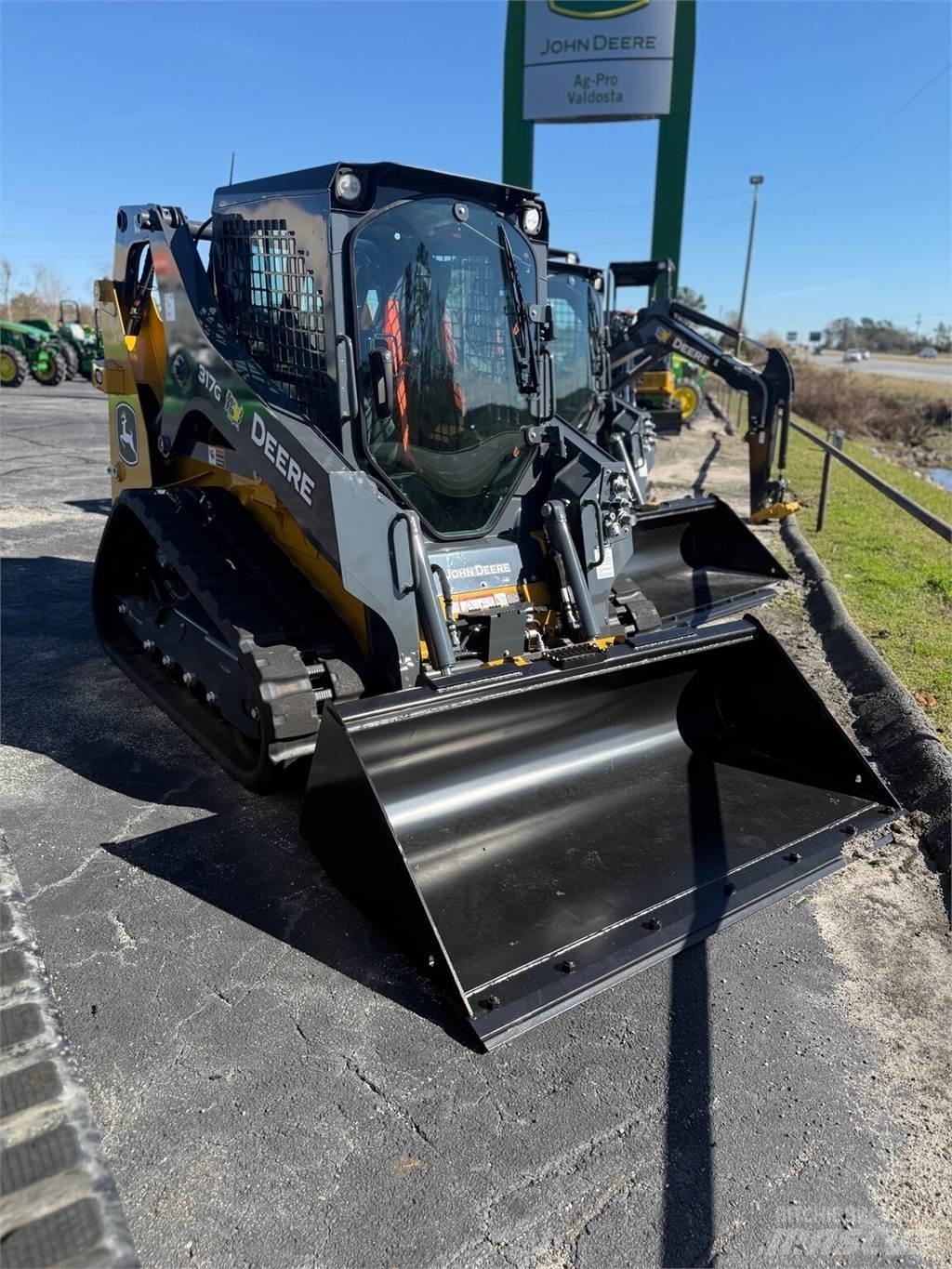 John Deere 317G Mini homlokrakodók