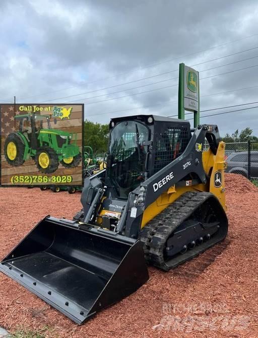 John Deere 317G Mini homlokrakodók