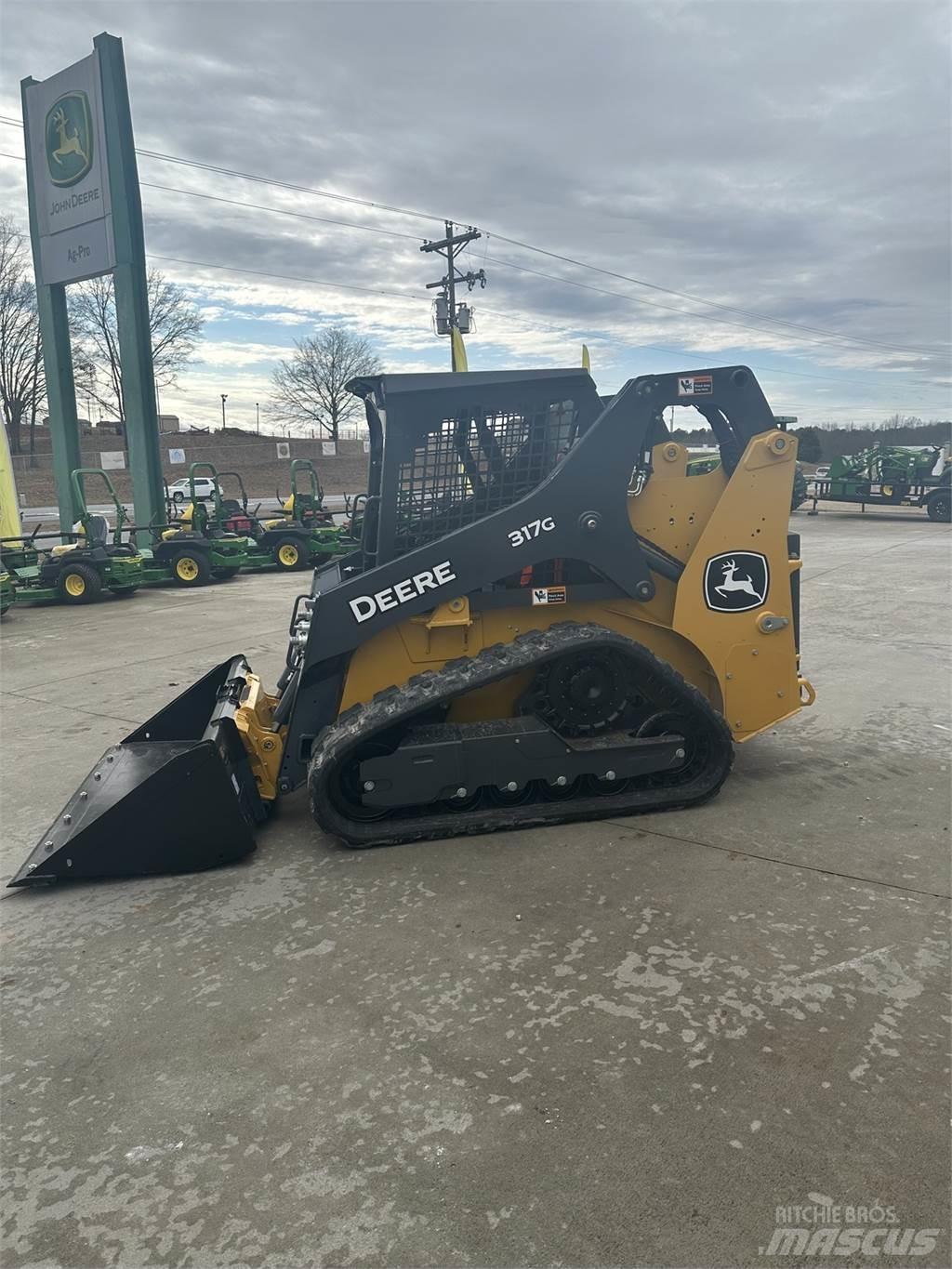 John Deere 317G Mini homlokrakodók