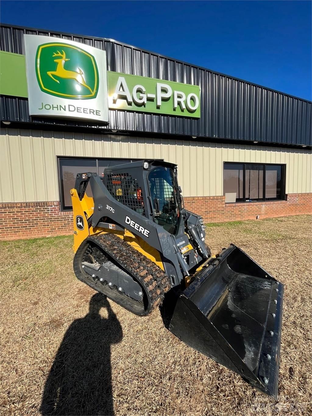 John Deere 317G Mini homlokrakodók