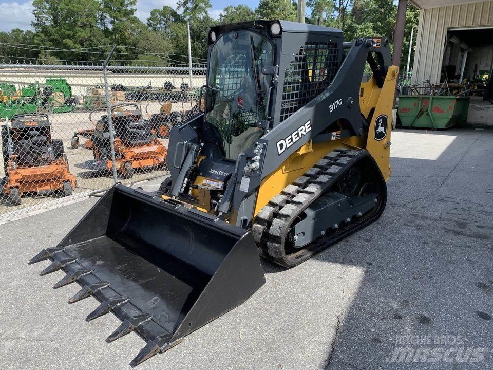 John Deere 317G Kompaktrakodók