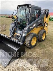 John Deere 318G Kompaktrakodók
