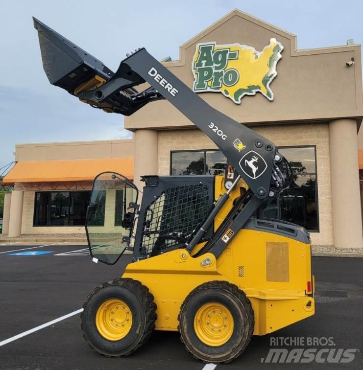 John Deere 320G Kompaktrakodók