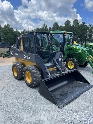 John Deere 320G Kompaktrakodók
