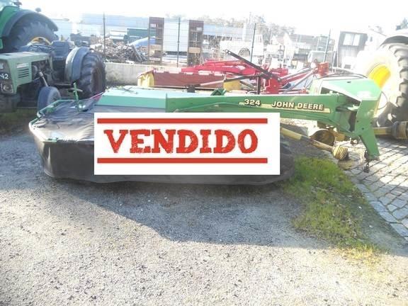 John Deere 324 Öntöző Kaszák