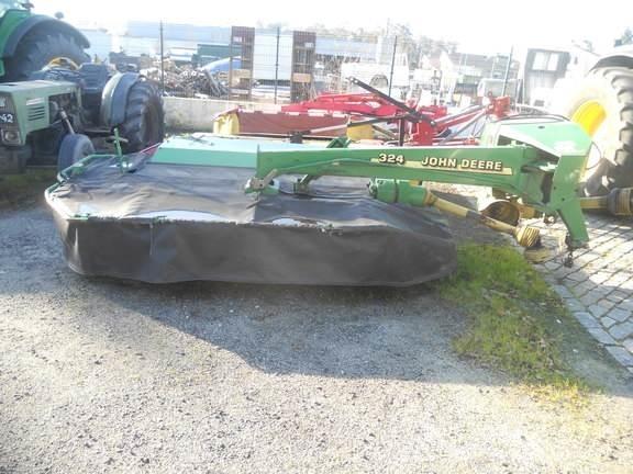 John Deere 324 Öntöző Kaszák