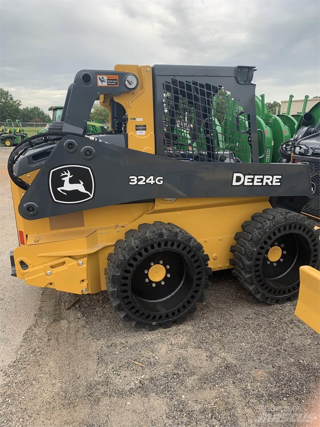 John Deere 324G Kompaktrakodók
