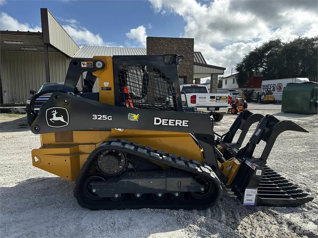 John Deere 325G Mini homlokrakodók