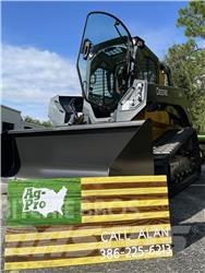 John Deere 331G Kompaktrakodók
