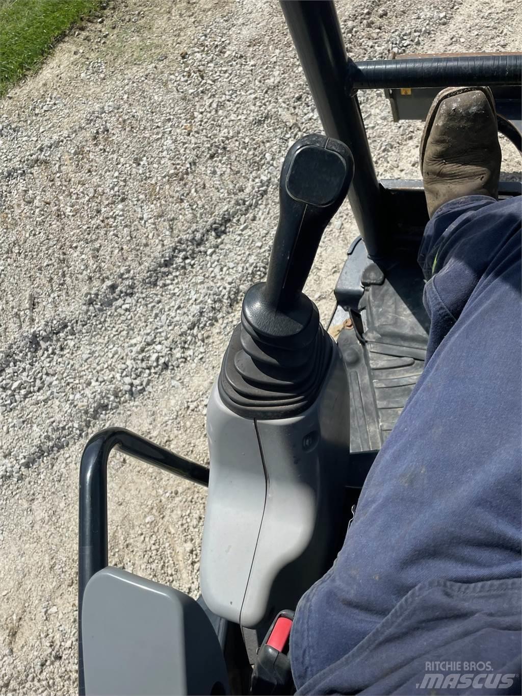 John Deere 35G Mini kotrók < 7t