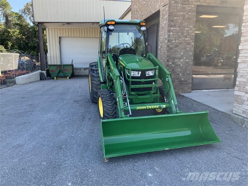John Deere 4052R Traktorok