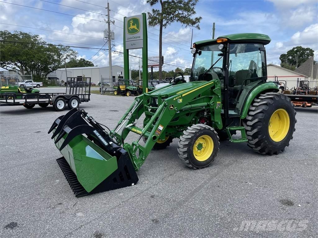 John Deere 4052R Traktorok