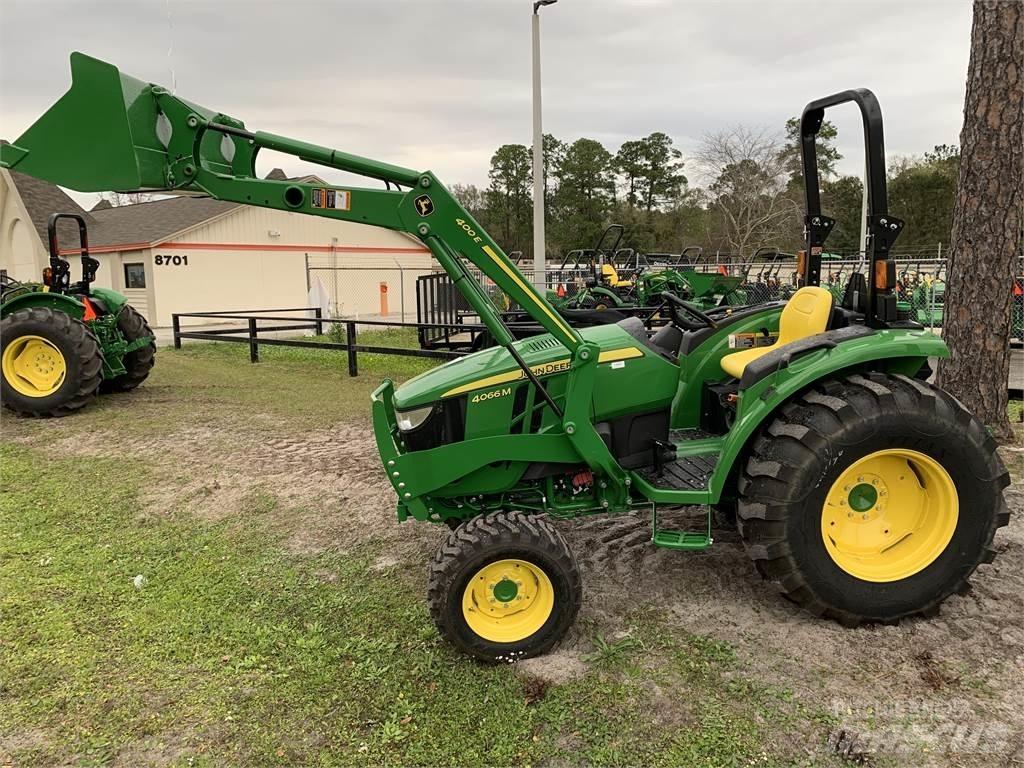 John Deere 4066M Traktorok