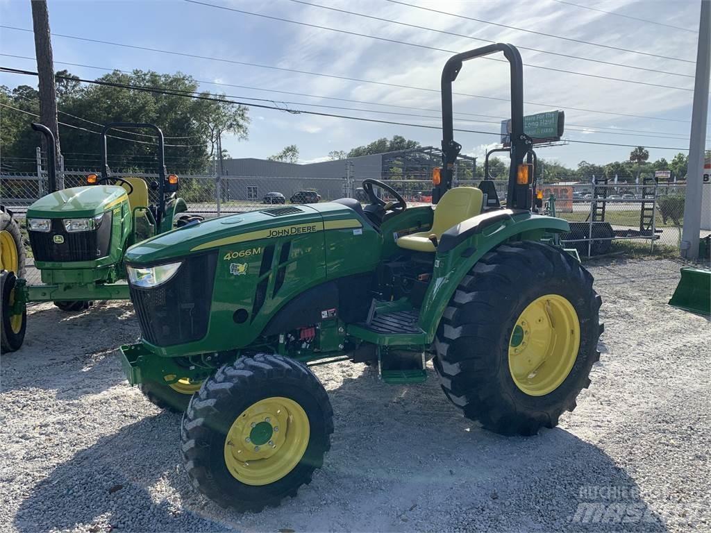 John Deere 4066M Traktorok