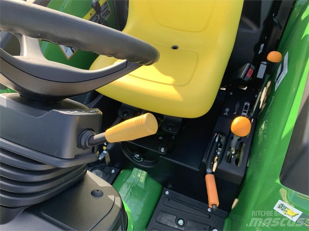 John Deere 4066M Traktorok