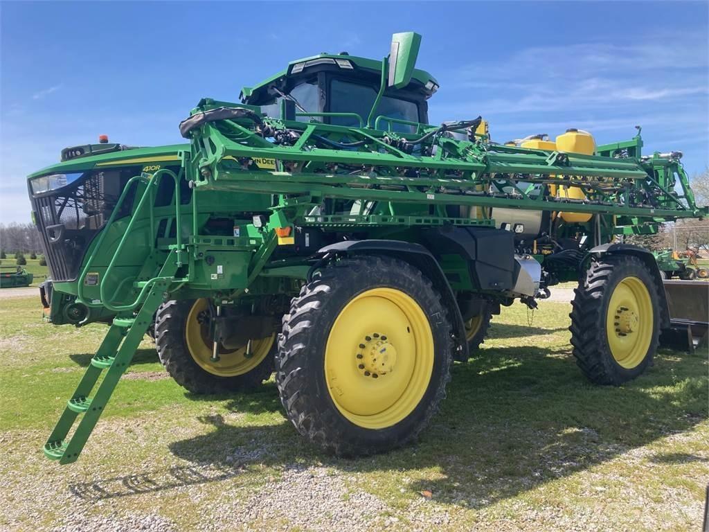 John Deere 410R Vontatott trágyaszórók