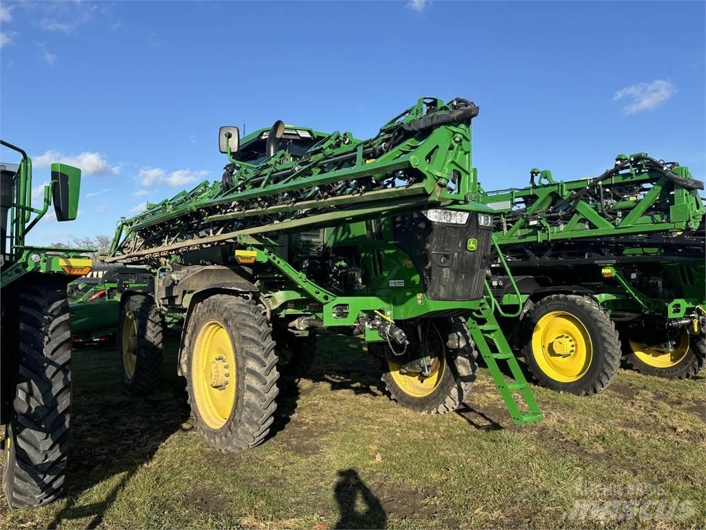 John Deere 412R Vontatott trágyaszórók