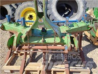 John Deere 443 Egyéb szálastakarmányozási gépek