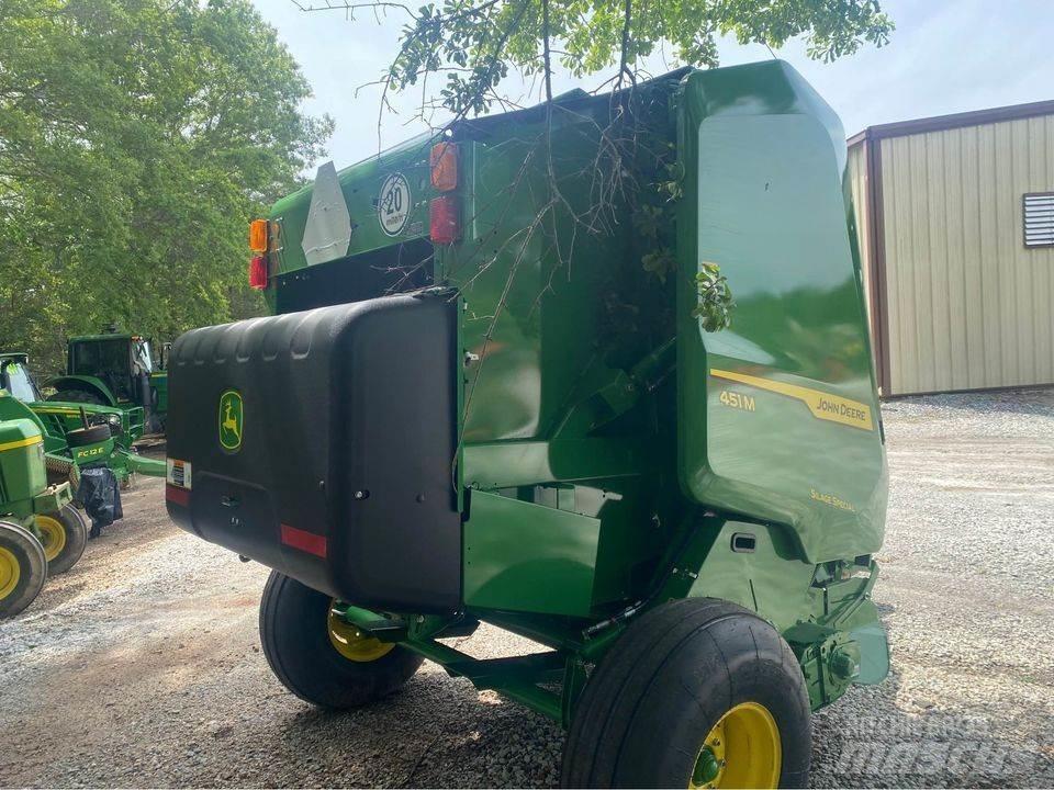 John Deere 451M Körbálázók