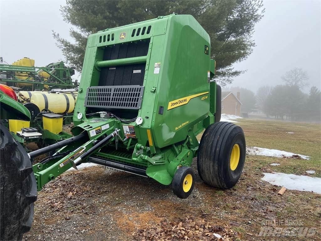 John Deere 451M Körbálázók