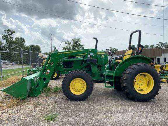 John Deere 5045E Traktorok