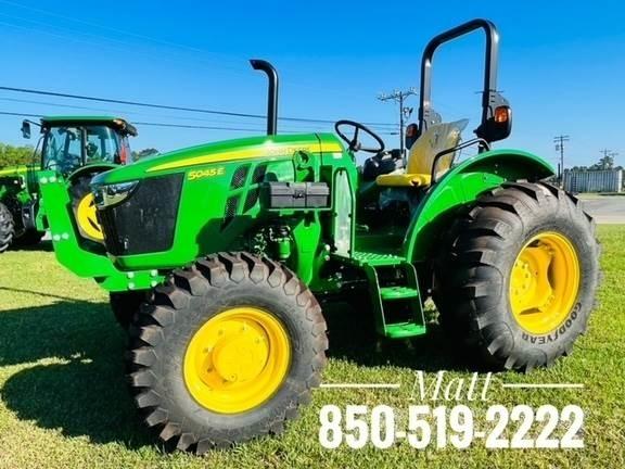 John Deere 5045E Traktorok