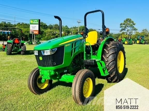 John Deere 5045E Traktorok