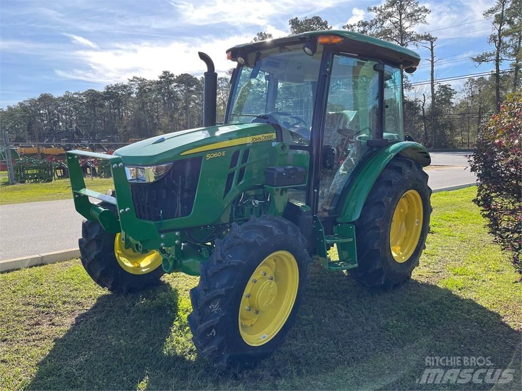John Deere 5060E Traktorok