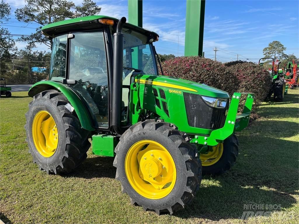 John Deere 5060E Traktorok