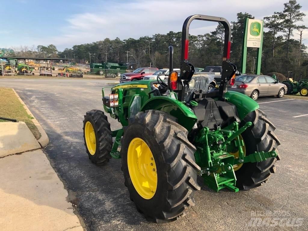 John Deere 5067E Traktorok