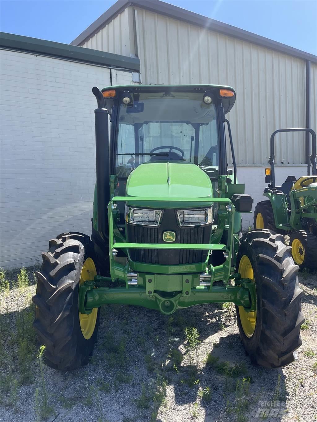 John Deere 5067E Traktorok