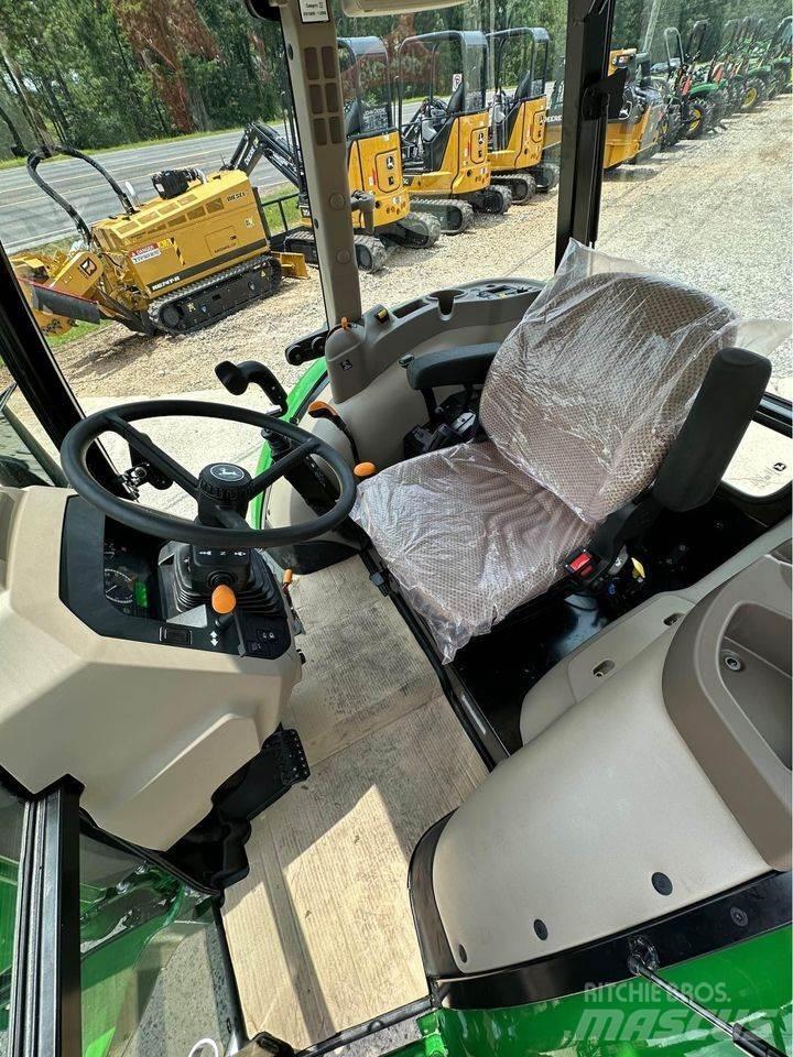 John Deere 5067E Traktorok