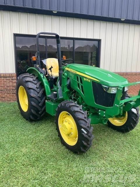 John Deere 5075E Traktorok