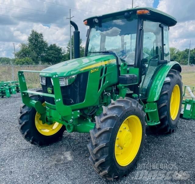 John Deere 5075E Traktorok