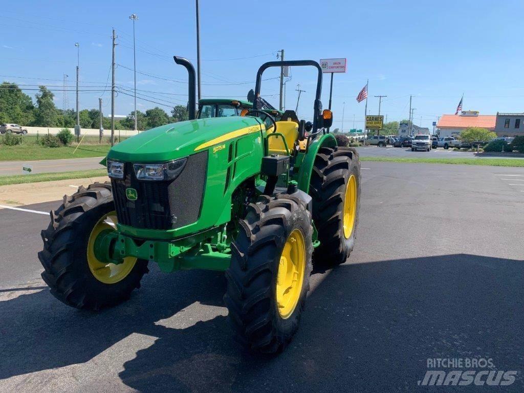 John Deere 5075M Traktorok