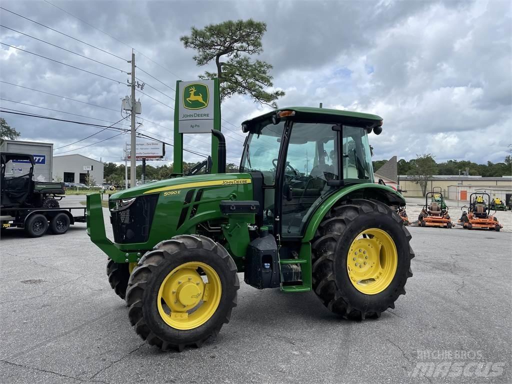 John Deere 5090E Traktorok