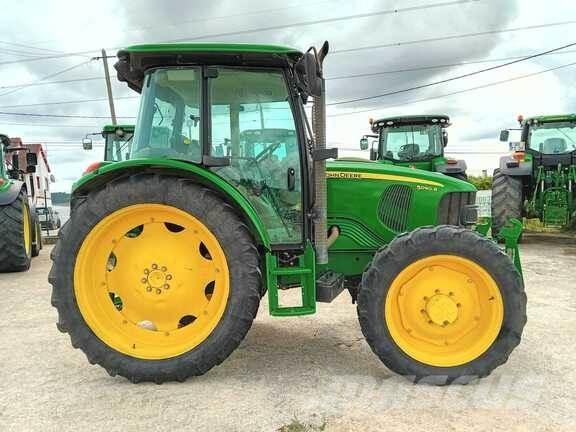 John Deere 5090R Traktorok