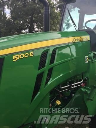 John Deere 5100E Traktorok