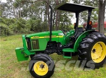 John Deere 5205 Traktorok