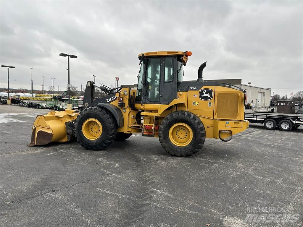 John Deere 524L Gumikerekes homlokrakodók