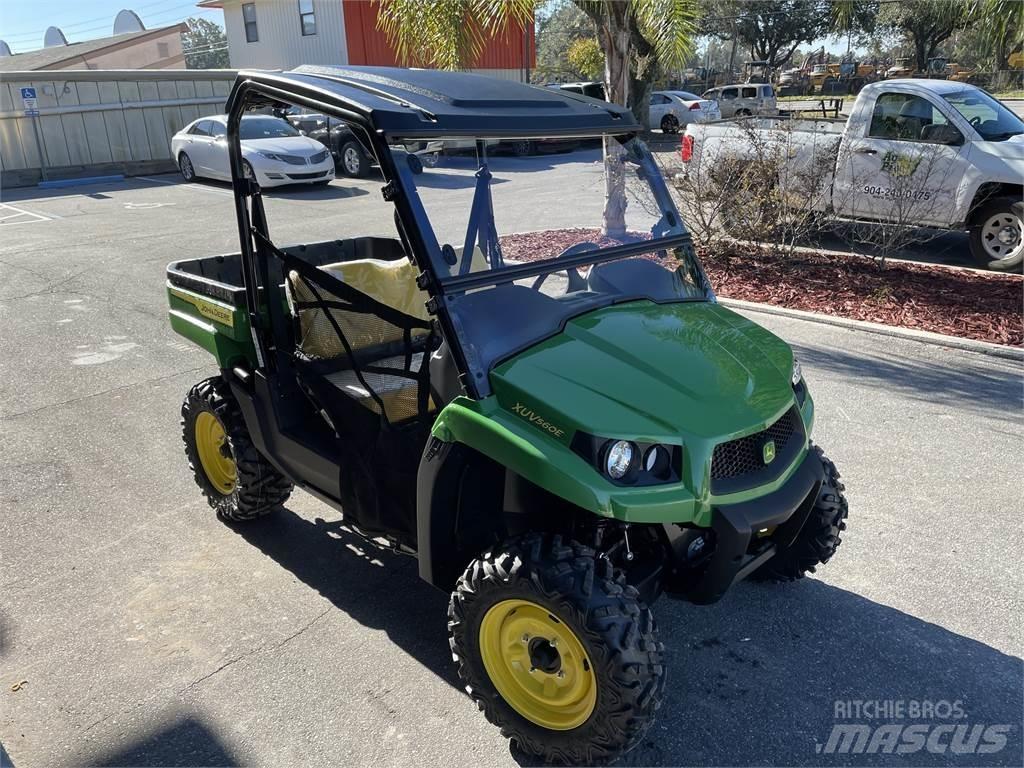 John Deere 560E Haszongépek