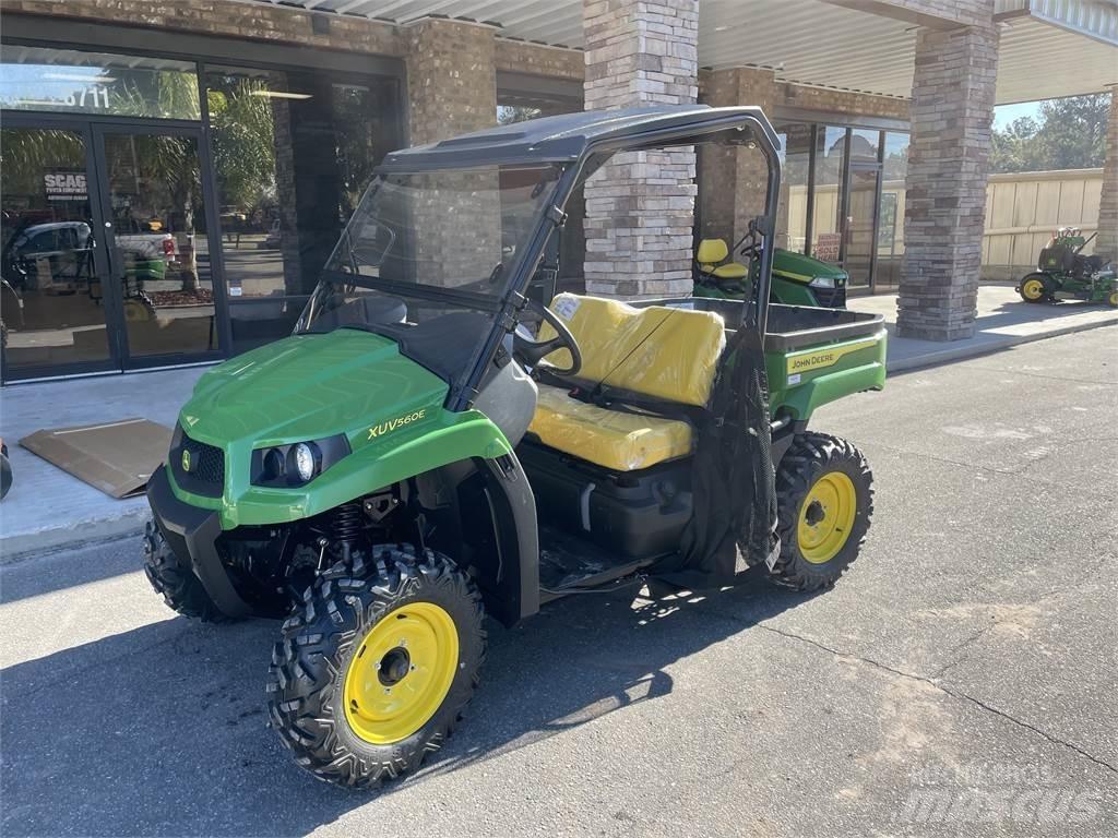 John Deere 560E Haszongépek